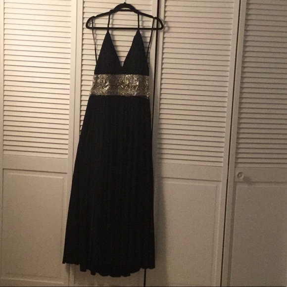 TERANI COUTURE - Picture 5 of 5